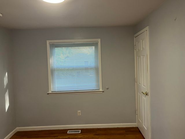 7 Metroview Court, Ann Arbor, MI 48108