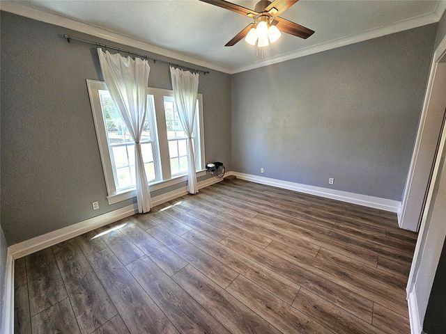 508 S Ross Avenue, Mexia, TX 76667