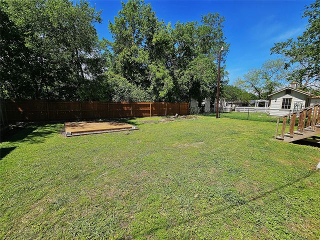 508 S Ross Avenue, Mexia, TX 76667