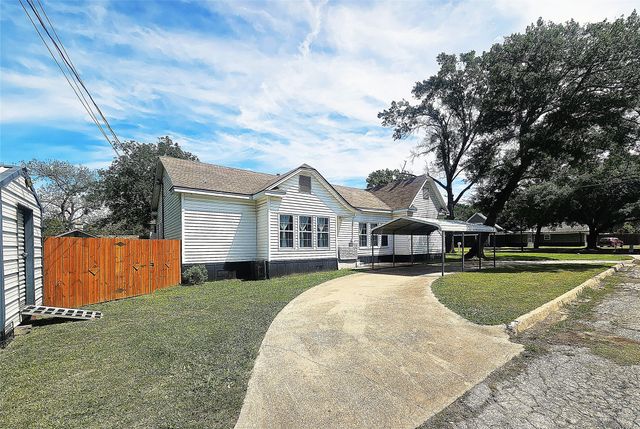 508 S Ross Avenue, Mexia, TX 76667
