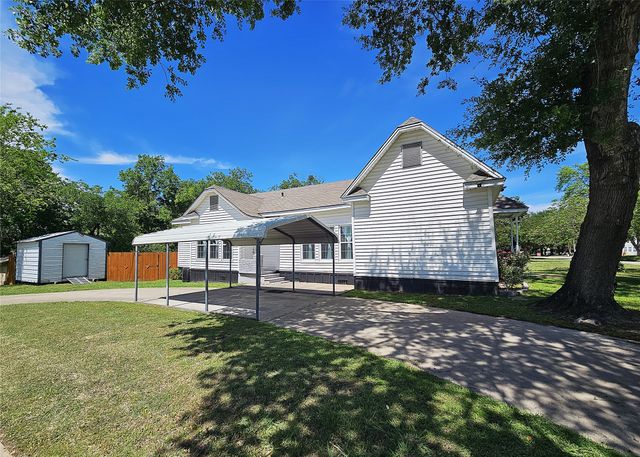 508 S Ross Avenue, Mexia, TX 76667