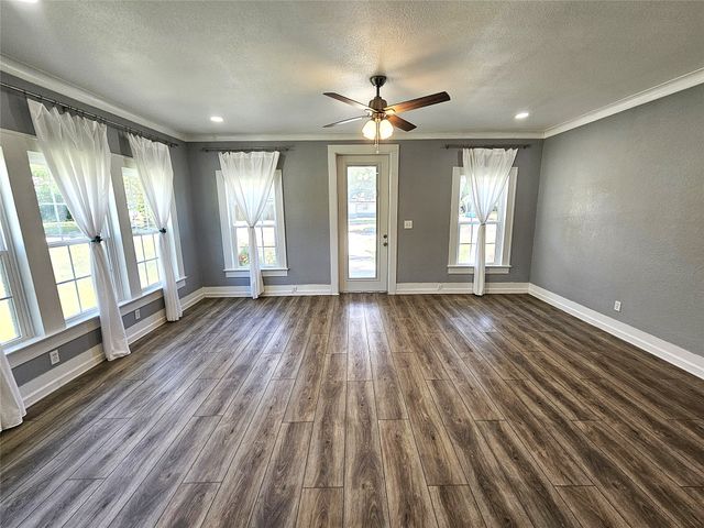 508 S Ross Avenue, Mexia, TX 76667