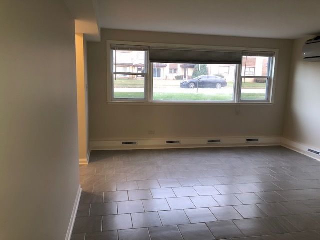 372 Yates Avenue, Calumet City, IL 60409