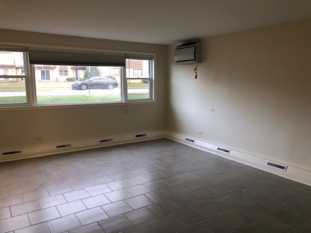 372 Yates Avenue, Calumet City, IL 60409