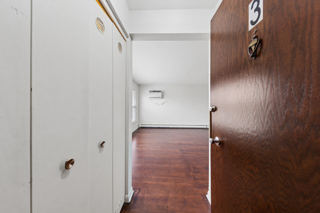 372 Yates Avenue, Calumet City, IL 60409