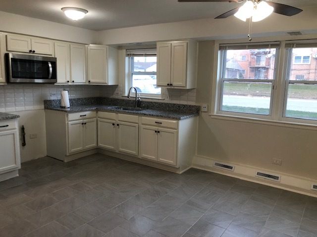 372 Yates Avenue, Calumet City, IL 60409