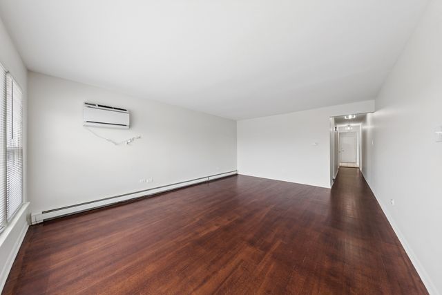 372 Yates Avenue, Calumet City, IL 60409