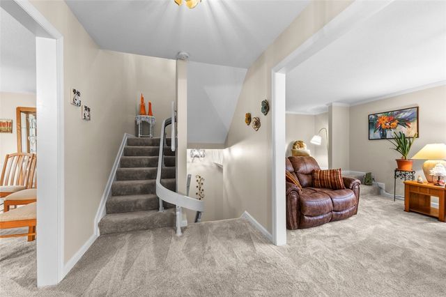 36 Manorfield, Murrysville, PA 15626