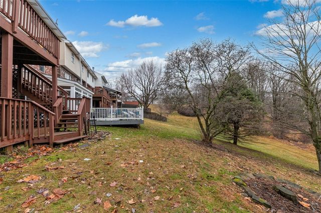 36 Manorfield, Murrysville, PA 15626