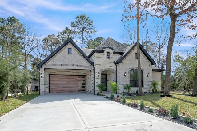 135 Wick Willow Road, Montgomery, TX 77356