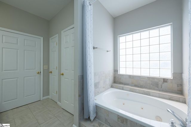 298 N Orchard Drive, Taylors, SC 29687