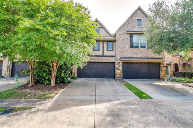 942 Brook Forest Lane, Euless, TX 76039
