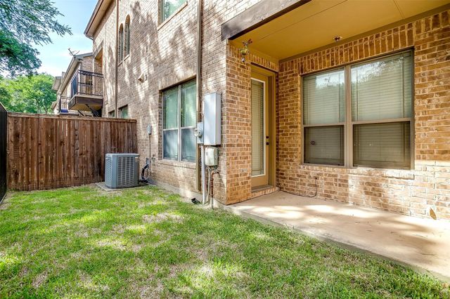 942 Brook Forest Lane, Euless, TX 76039
