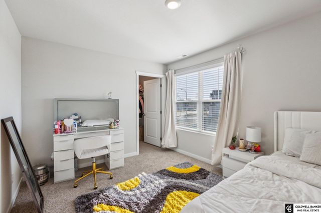 9306 Reynolds Street, Omaha, NE 68122