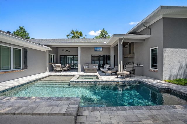 105 PINE STREET, Windermere, FL 34786