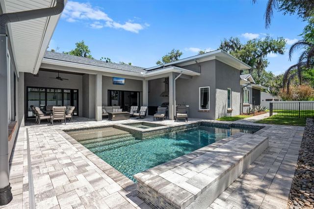 105 PINE STREET, Windermere, FL 34786
