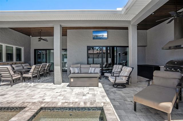 105 PINE STREET, Windermere, FL 34786