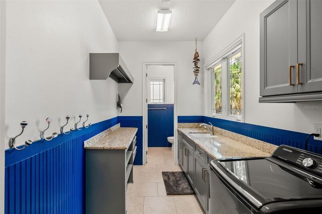 105 PINE STREET, Windermere, FL 34786