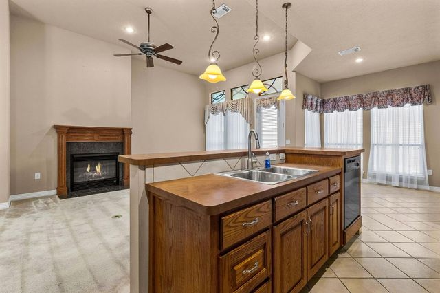 104 Sunset Court, Livingston, TX 77351