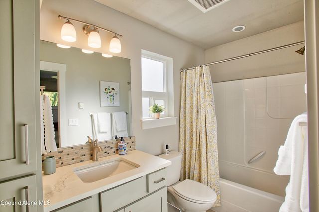 1718 N Solomon CT, Coeur D'alene, ID 83814