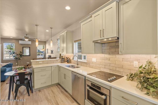 1718 N Solomon CT, Coeur D'alene, ID 83814
