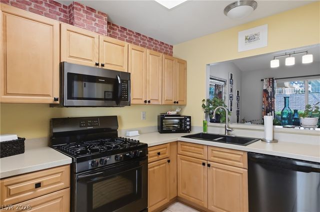 8929 Mountain Gate Drive, Las Vegas, NV 89134