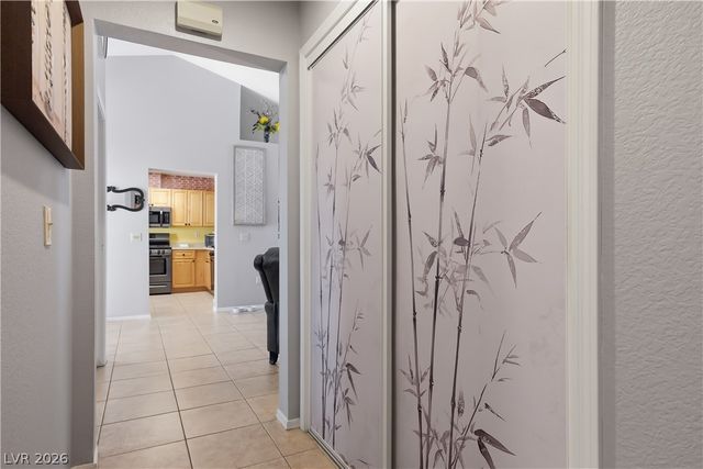 8929 Mountain Gate Drive, Las Vegas, NV 89134