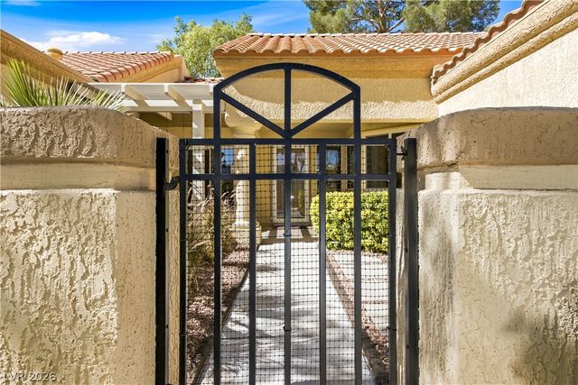8929 Mountain Gate Drive, Las Vegas, NV 89134