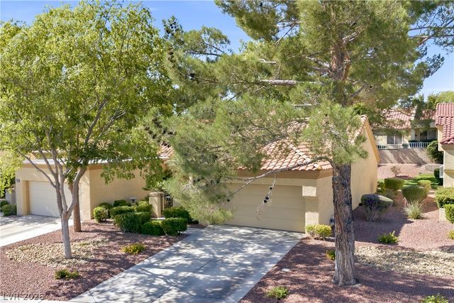 8929 Mountain Gate Drive, Las Vegas, NV 89134
