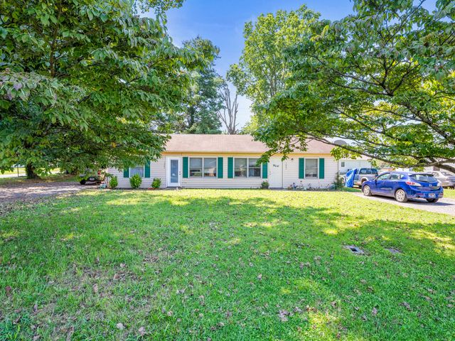 909 Cumberland St, Decherd, TN 37324