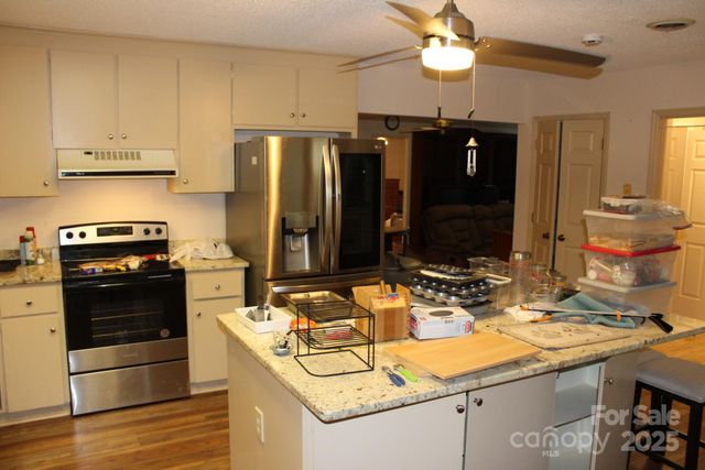 44 Jervey Road 4D, Tryon, NC 28782