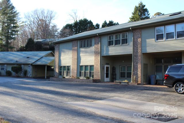 44 Jervey Road 4D, Tryon, NC 28782