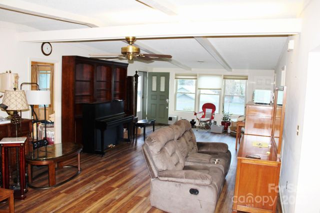 44 Jervey Road 4D, Tryon, NC 28782