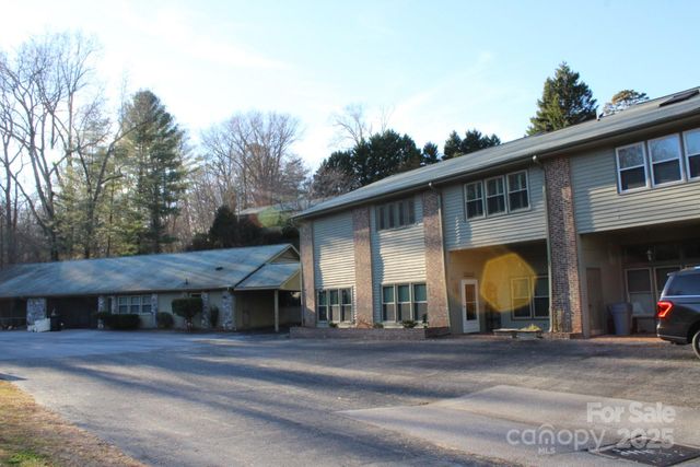 44 Jervey Road 4D, Tryon, NC 28782