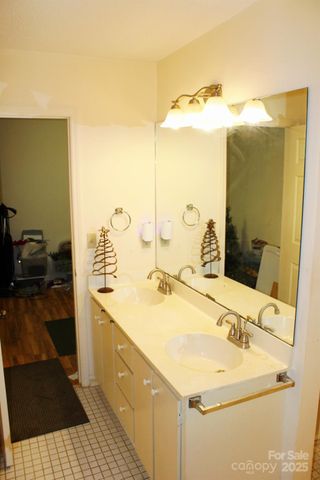 44 Jervey Road 4D, Tryon, NC 28782