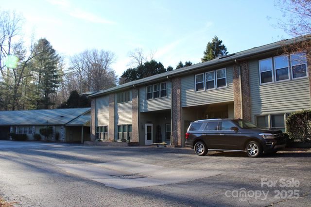 44 Jervey Road 4D, Tryon, NC 28782