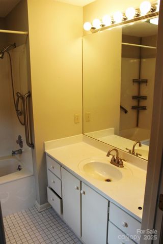 44 Jervey Road 4D, Tryon, NC 28782