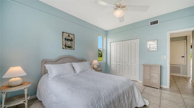8755 OLDE HICKORY AVENUE 7101, Sarasota, FL 34238