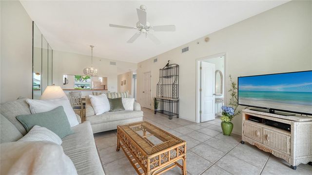 8755 OLDE HICKORY AVENUE 7101, Sarasota, FL 34238