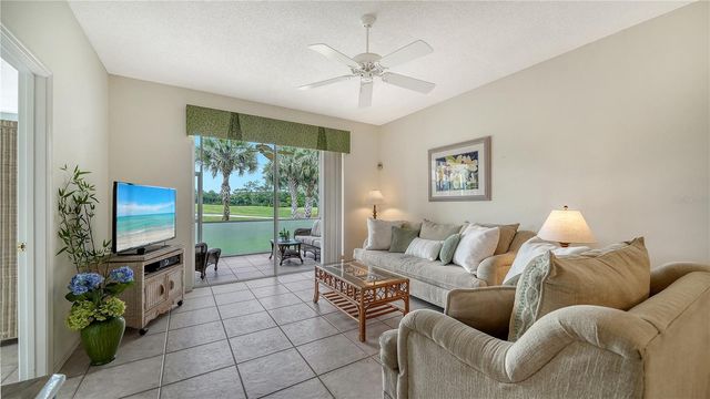 8755 OLDE HICKORY AVENUE 7101, Sarasota, FL 34238