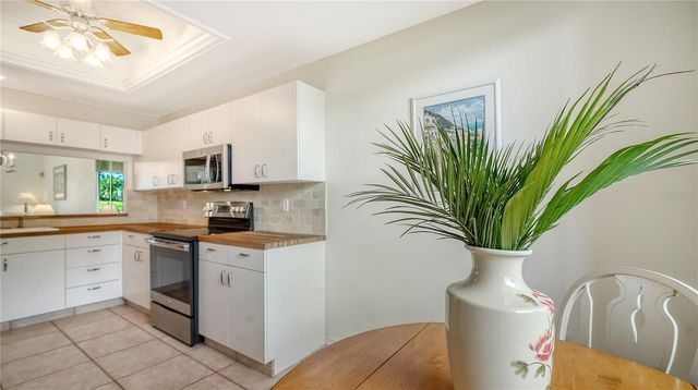 8755 OLDE HICKORY AVENUE 7101, Sarasota, FL 34238