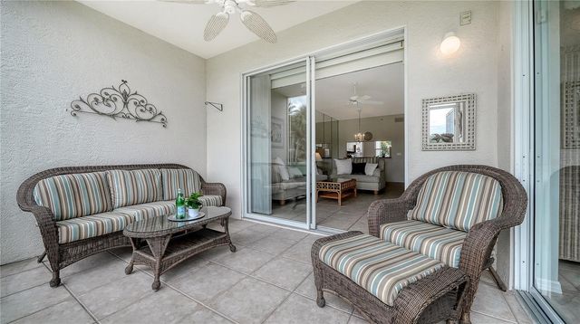 8755 OLDE HICKORY AVENUE 7101, Sarasota, FL 34238