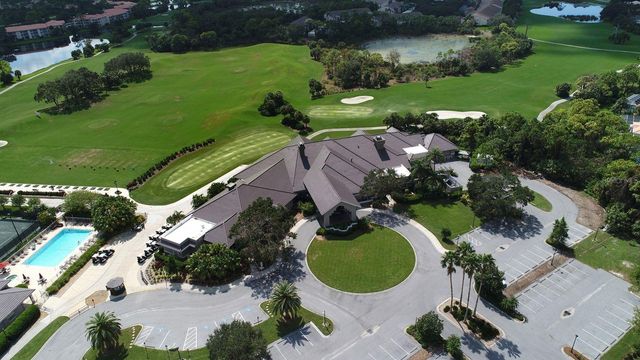 8755 OLDE HICKORY AVENUE 7101, Sarasota, FL 34238