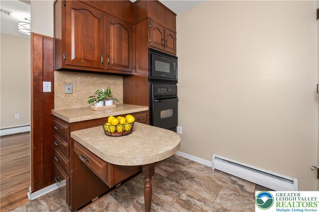 1835 Pinehurst Road, Bethlehem City, PA 18018