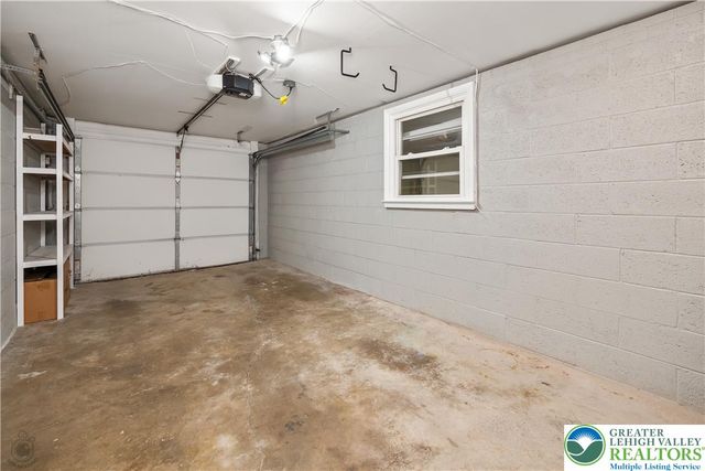 1835 Pinehurst Road, Bethlehem City, PA 18018
