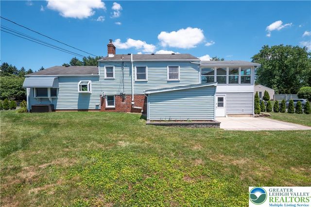 1835 Pinehurst Road, Bethlehem City, PA 18018