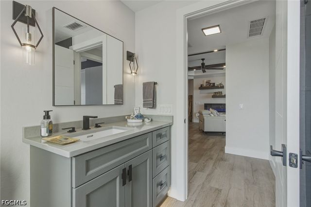 2743 1st ST 904, Fort Myers, FL 33916