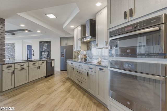 2743 1st ST 904, Fort Myers, FL 33916