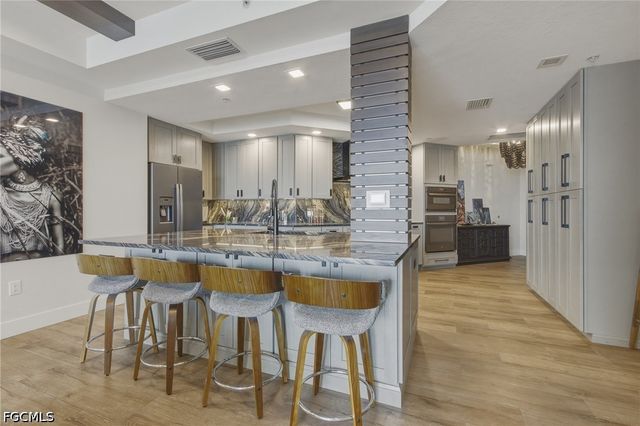 2743 1st ST 904, Fort Myers, FL 33916