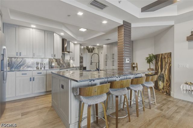 2743 1st ST 904, Fort Myers, FL 33916